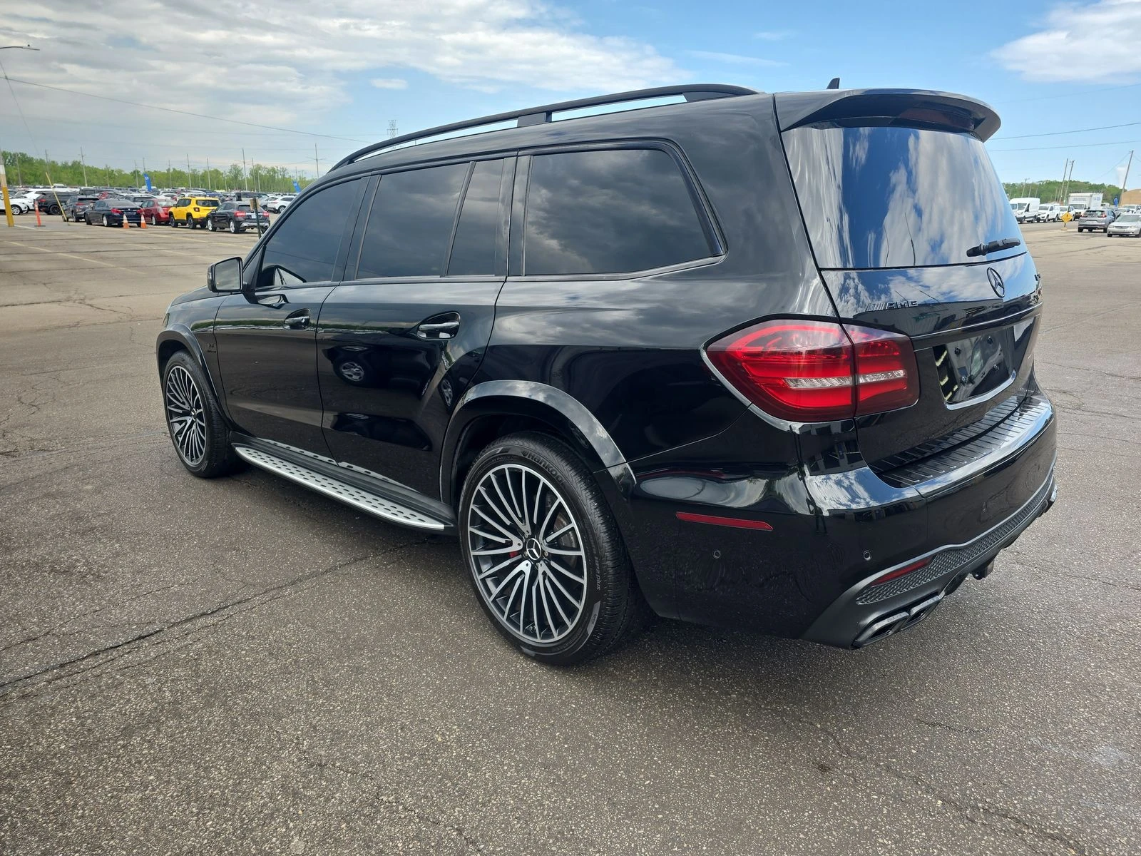 Mercedes-Benz GLS 63 AMG 7МЕСТА* ДИСТРОНИК* B&O* МАСАЖ* ОБДУХ* КАРБОН* ПАНО - изображение 6