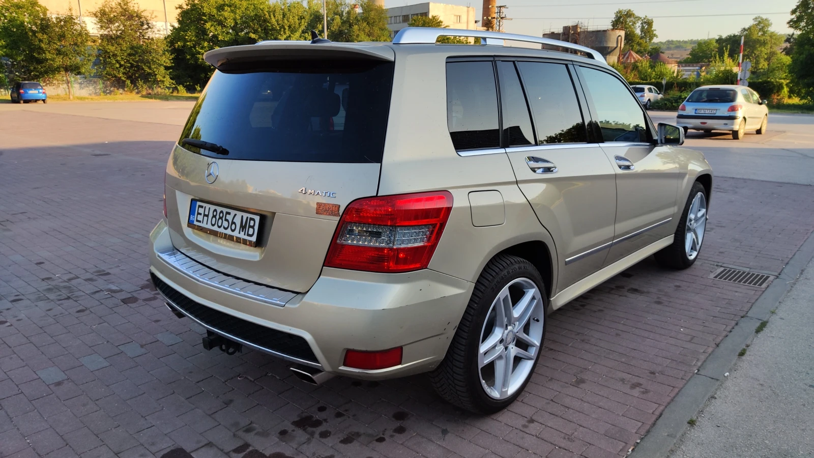 Mercedes-Benz GLK 350 4matic AMG LPG PANORAMA FULL - изображение 4