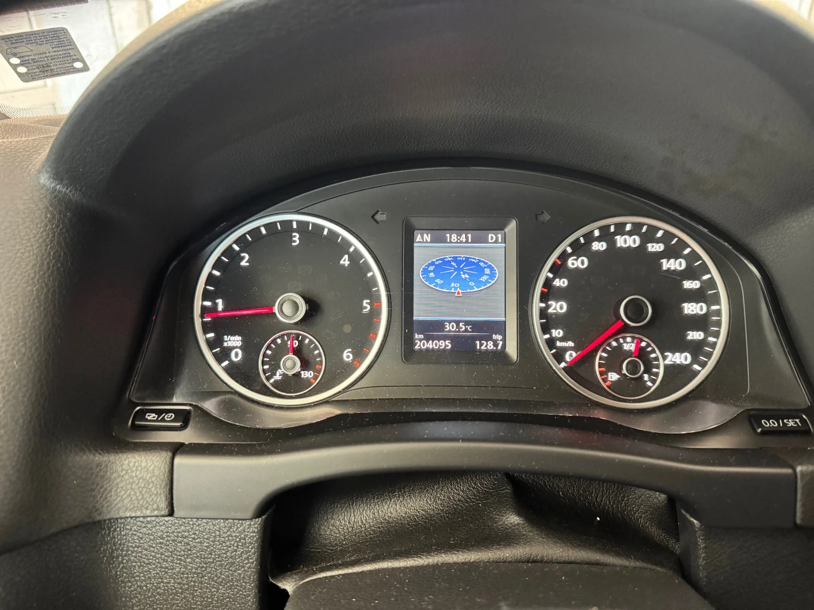 VW Tiguan R-LINE 2.0TDI 4* 4 DSG FACELIFT SPORT | Mobile.bg   15