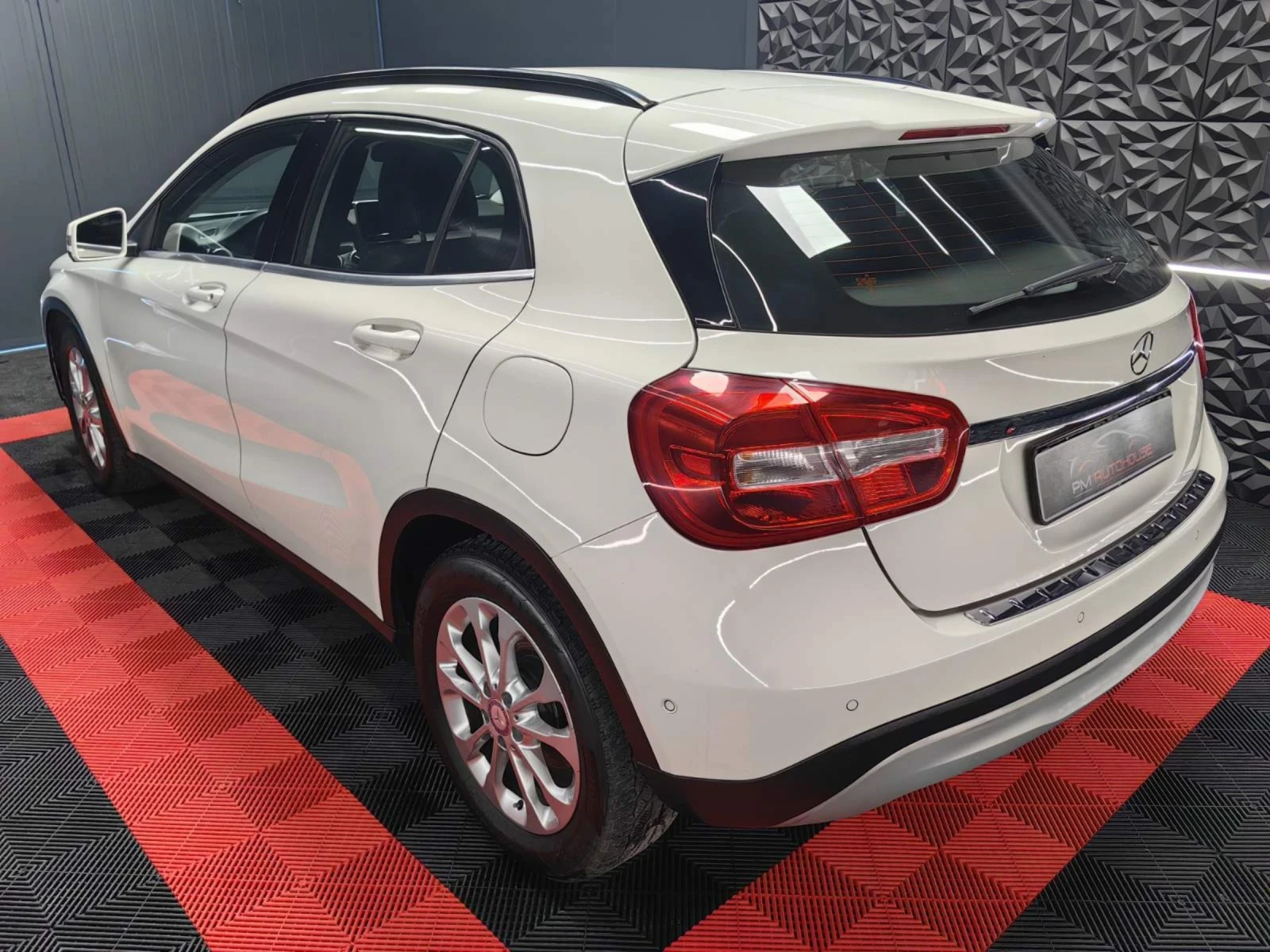 Mercedes-Benz GLA 200 2.2CDI* EURO6B* АВТОМАТ* SELECT DRIVE* ПОДГРЕВ* НА - изображение 3