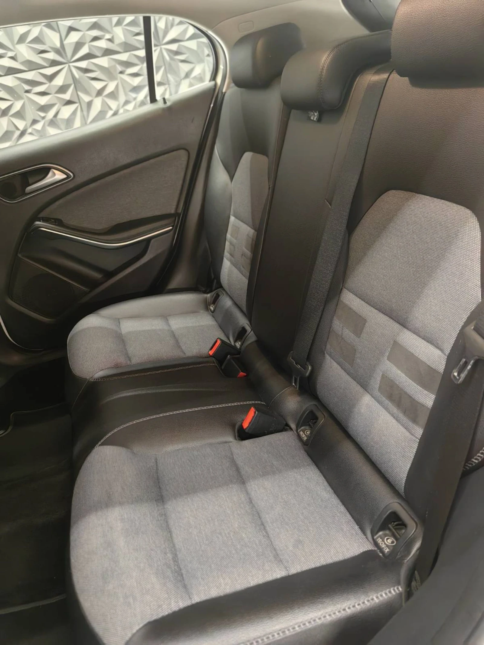 Mercedes-Benz GLA 200 2.2CDI* EURO6B* АВТОМАТ* SELECT DRIVE* ПОДГРЕВ* НА - изображение 6