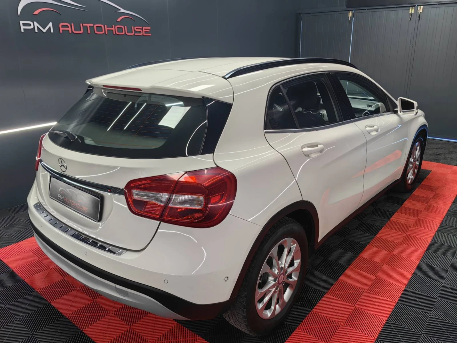 Mercedes-Benz GLA 200 2.2CDI* EURO6B* АВТОМАТ* SELECT DRIVE* ПОДГРЕВ* НА - изображение 4