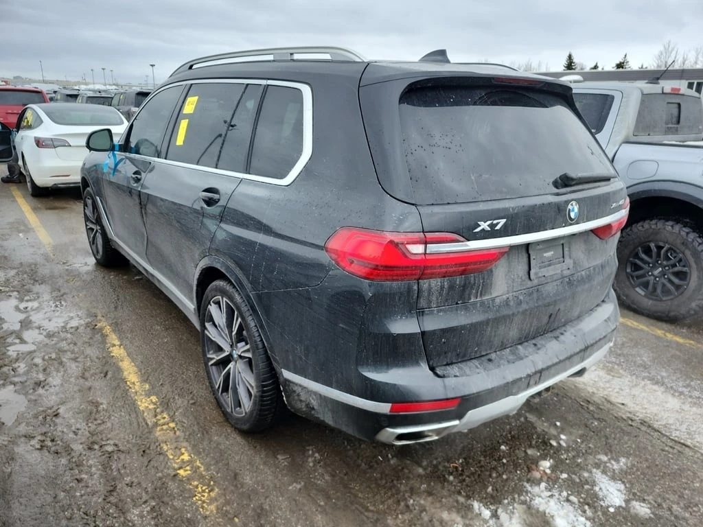 BMW X7 xDrive40i / ПАНОРАМА / ДИСТРОНИК / 360 / ПОДГРЕВ - изображение 2