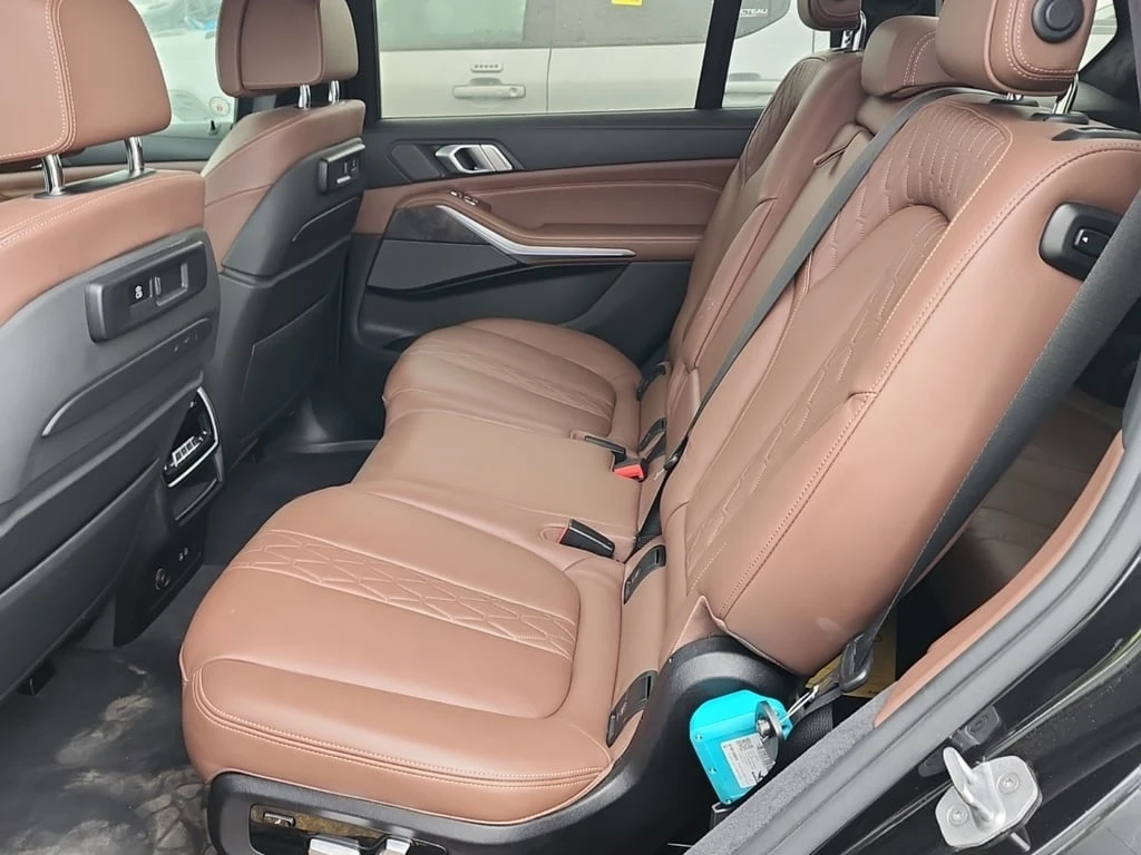 BMW X7 xDrive40i / �������� / ��������� / 360 / ������� | Mobile.bg � ����������� 11