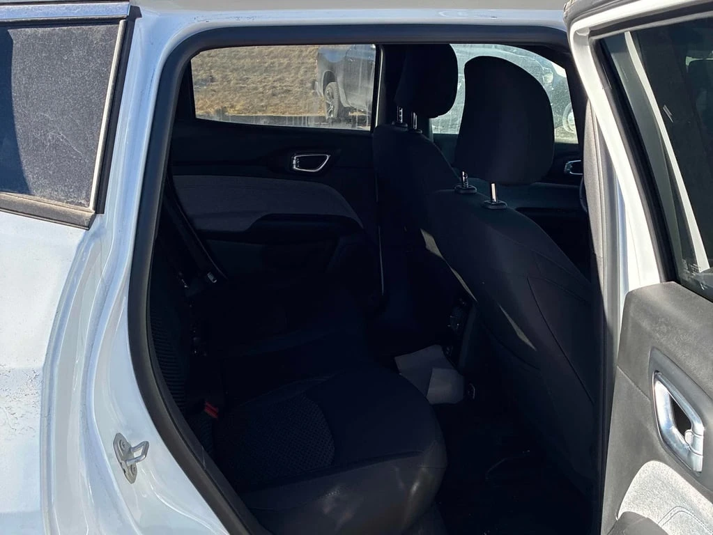 Jeep Compass * Sport * CARFAX * �������� * �� ���������������� | Mobile.bg � ����������� 17