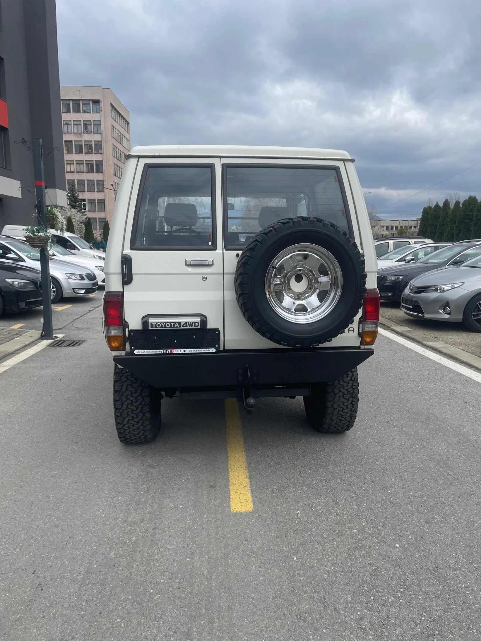 Toyota Land cruiser, снимка 4 - Автомобили и джипове - 54054837