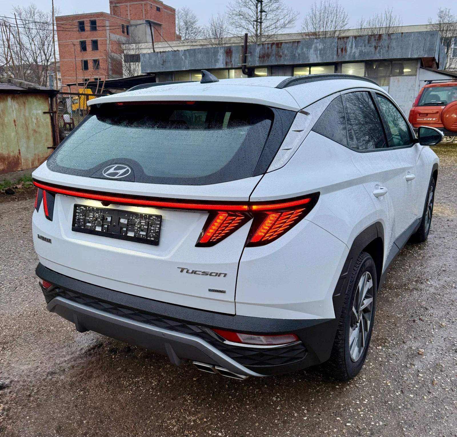 Hyundai Tucson 1.6 CRDi Mild-Hybrid   136 к.с.   4WD   Автоматик , снимка 6 - Автомобили и джипове - 54229312