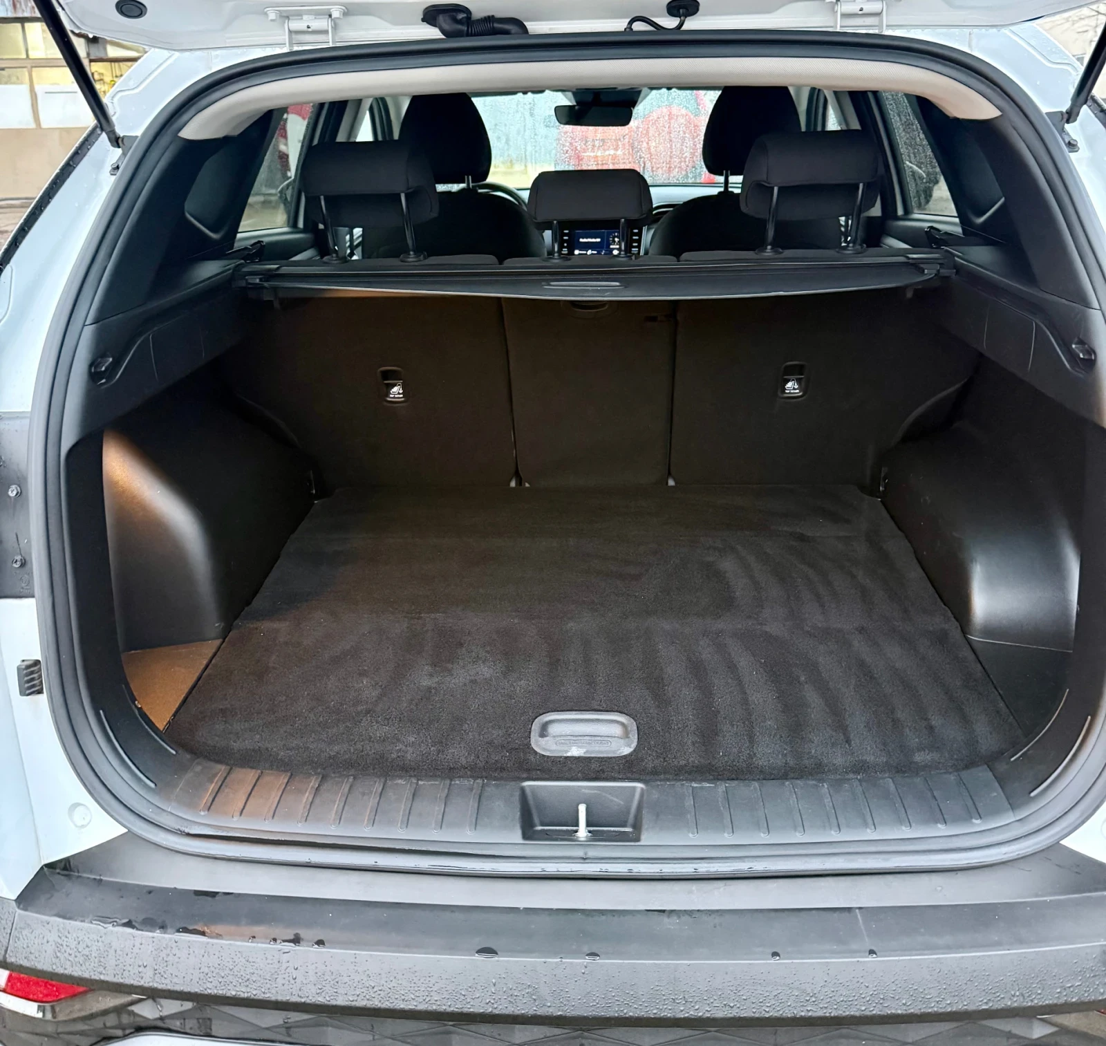 Hyundai Tucson 1.6 CRDi Mild-Hybrid   136 к.с.   4WD   Автоматик , снимка 9 - Автомобили и джипове - 54229312