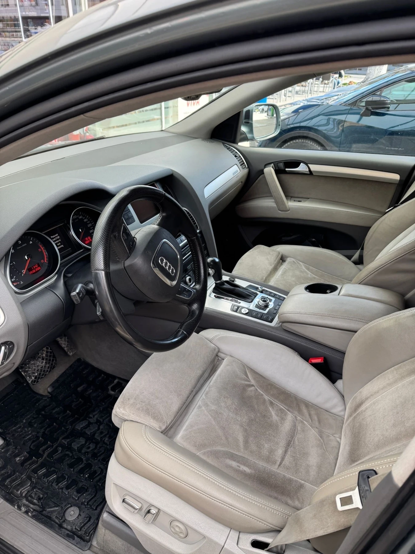 Audi Q7, снимка 6 - Автомобили и джипове - 54921944