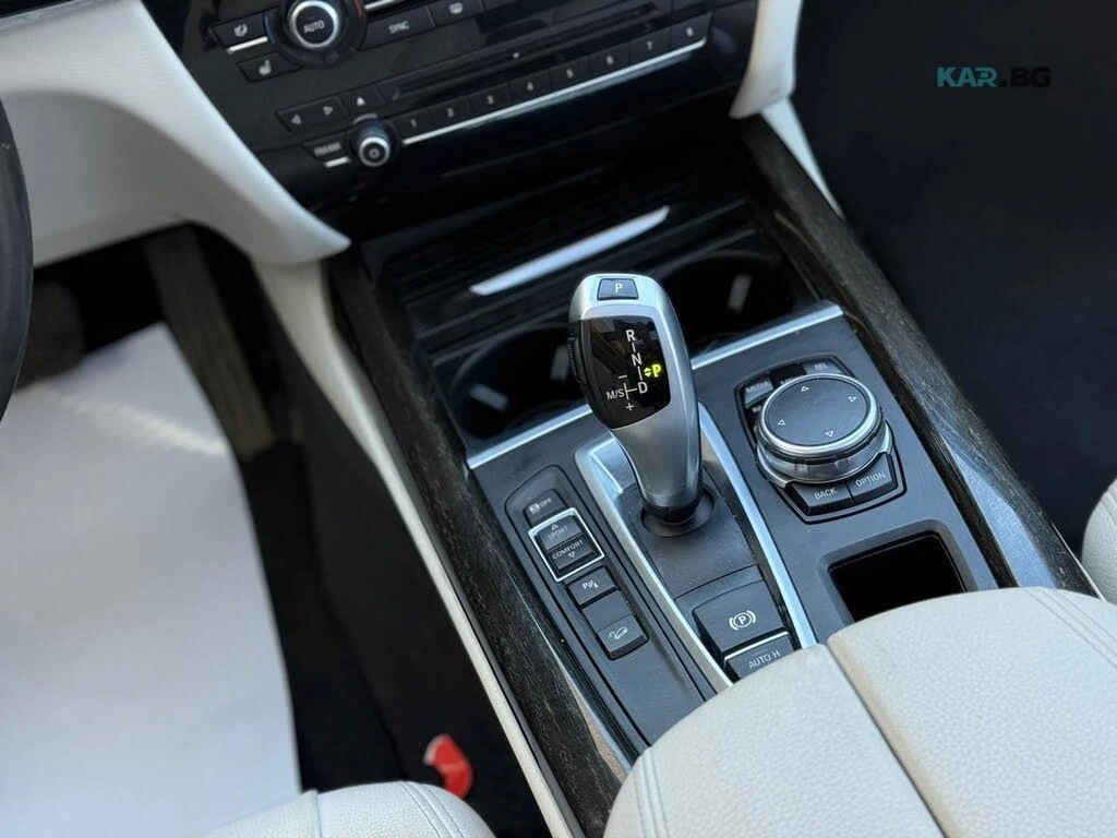 BMW X5 35d * HEAD-UP * АвтоКредит * (ЦЕНА ДО БГ), снимка 16 - Автомобили и джипове - 54919501