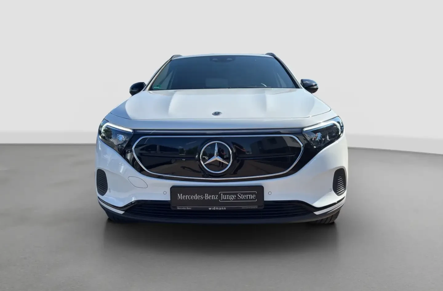 Mercedes-Benz EQA 250 * Progressive Advanced* LED* Night* PDC* 360 , снимка 2 - Автомобили и джипове - 54998974