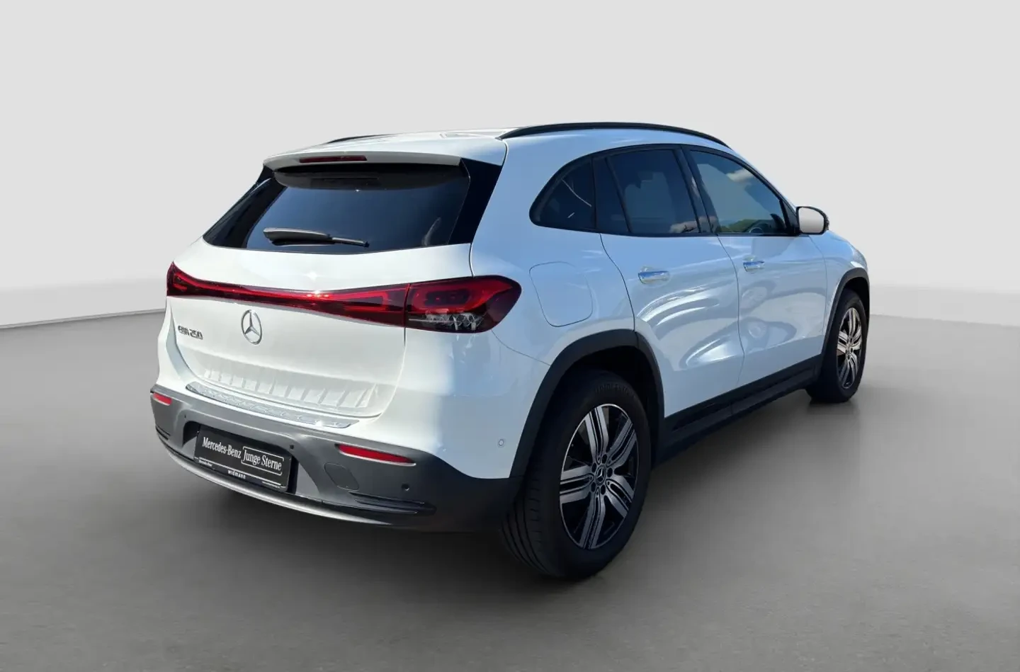 Mercedes-Benz EQA 250 * Progressive Advanced* LED* Night* PDC* 360 , снимка 5 - Автомобили и джипове - 54998974