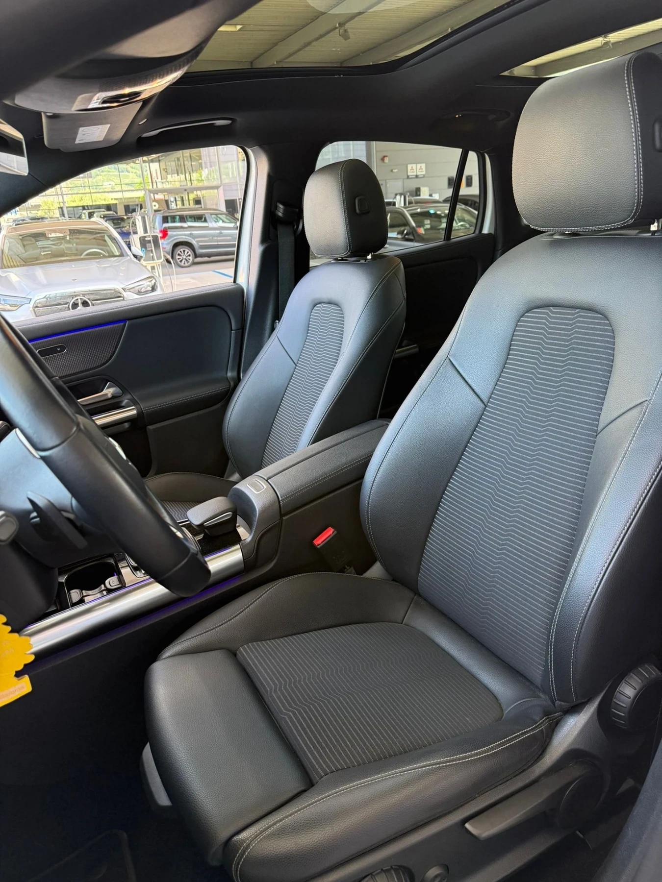 Mercedes-Benz EQA EQA 250 Очакван внос от Щвейцария , снимка 12 - Автомобили и джипове - 55095504