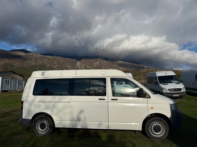 VW Caravelle МАКСИ Климатик, снимка 3 - Бусове и автобуси - 52379859