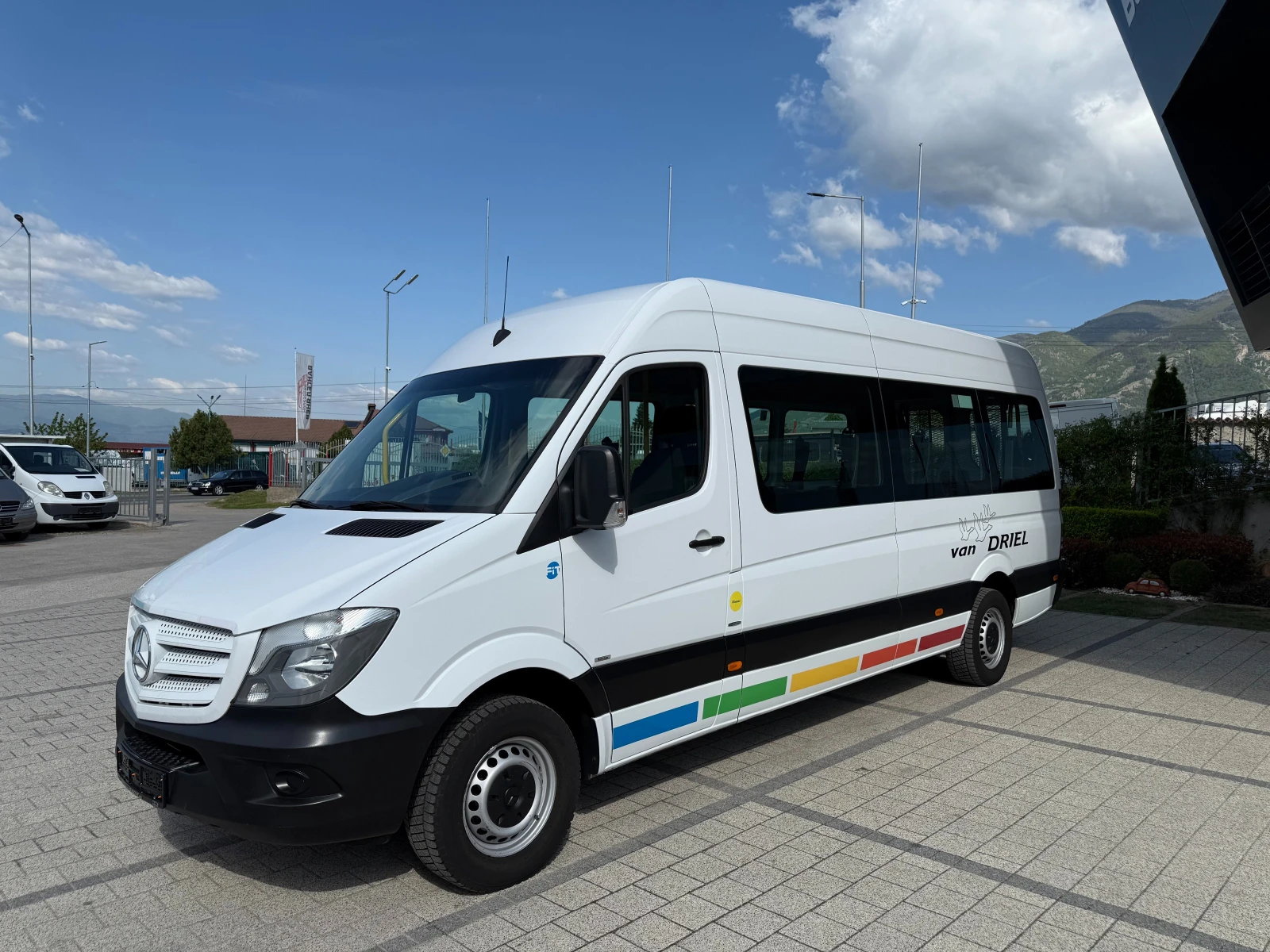 Mercedes-Benz Sprinter 313CDI 9-местен Клима Maxi + Рампа  - изображение 3