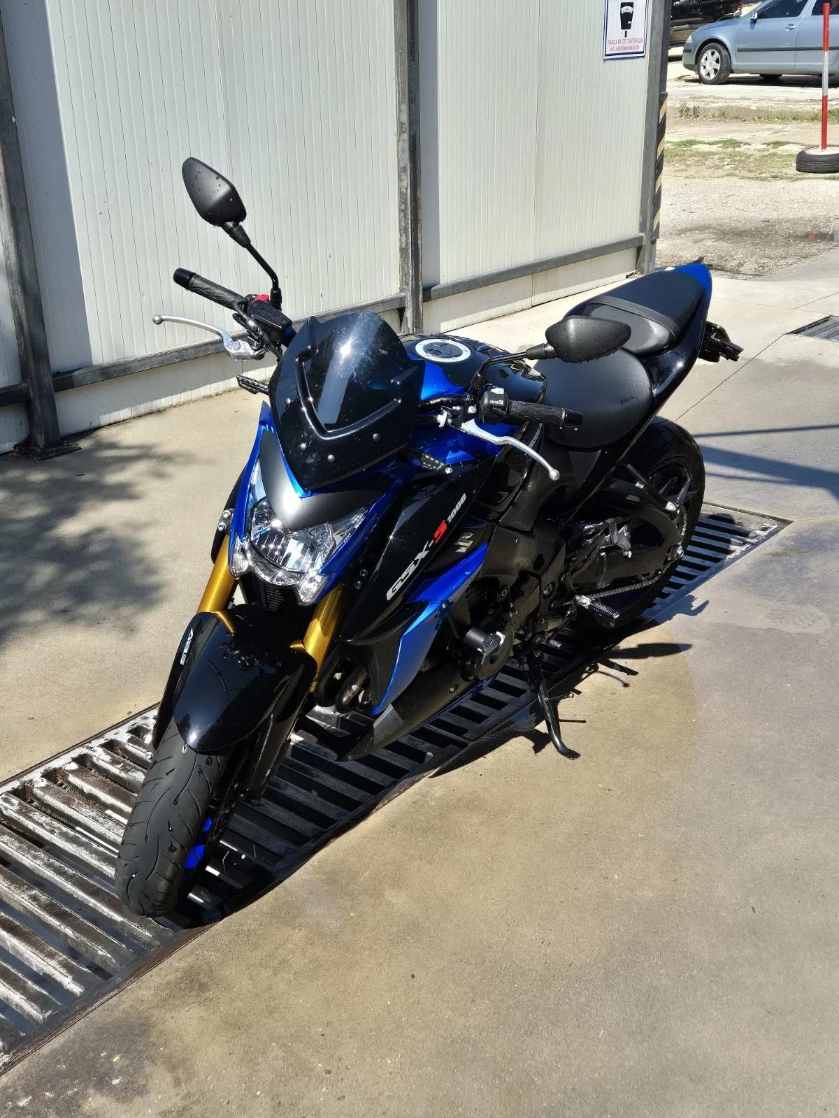 Suzuki Gsx 1000 - изображение 2