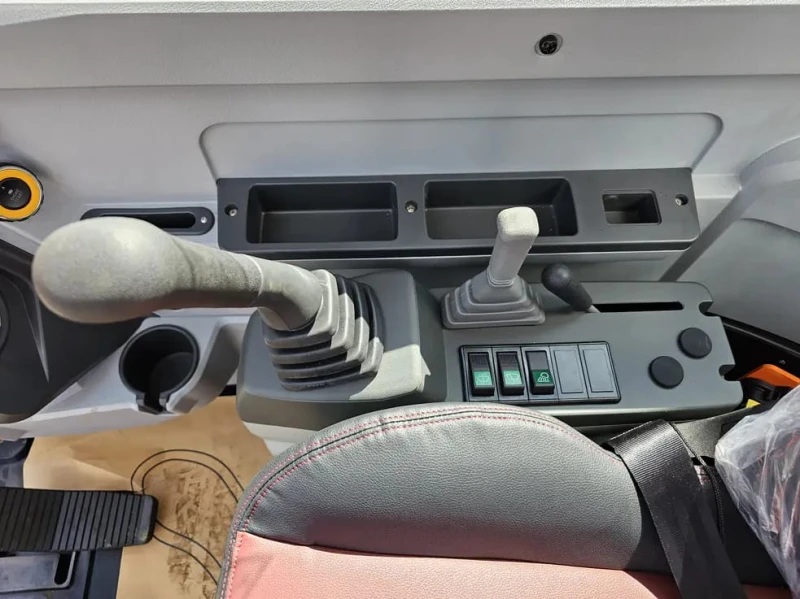 Багер Друга марка Hytec F80 PRO, снимка 9 - Индустриална техника - 52558295