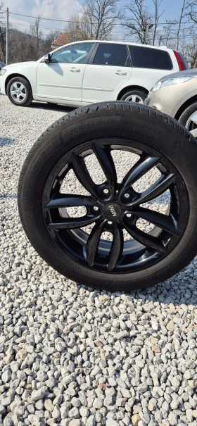 ����� �� �������� �� ���� � ������ 205/50R17 �� Mini