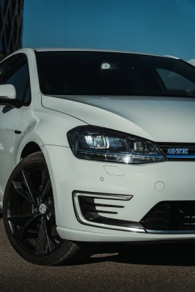 VW Golf GTE 40th Anniversary, снимка 2