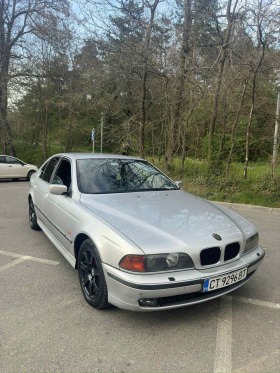 BMW 520, снимка 1 - Автомобили и джипове - 45750027