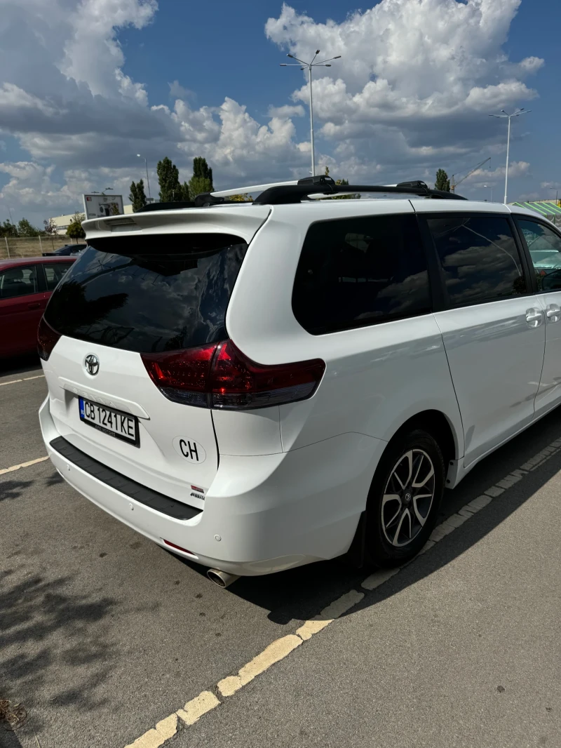 Toyota Sienna AWD, снимка 5 - Автомобили и джипове - 47054320