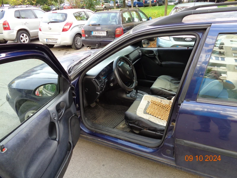 Opel Vectra, снимка 6 - Автомобили и джипове - 47537807