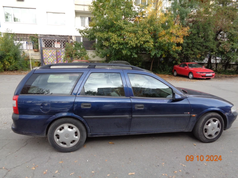 Opel Vectra, снимка 4 - Автомобили и джипове - 47537807