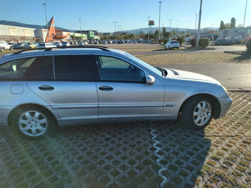 Mercedes-Benz C 220, снимка 8 - Автомобили и джипове - 47626417