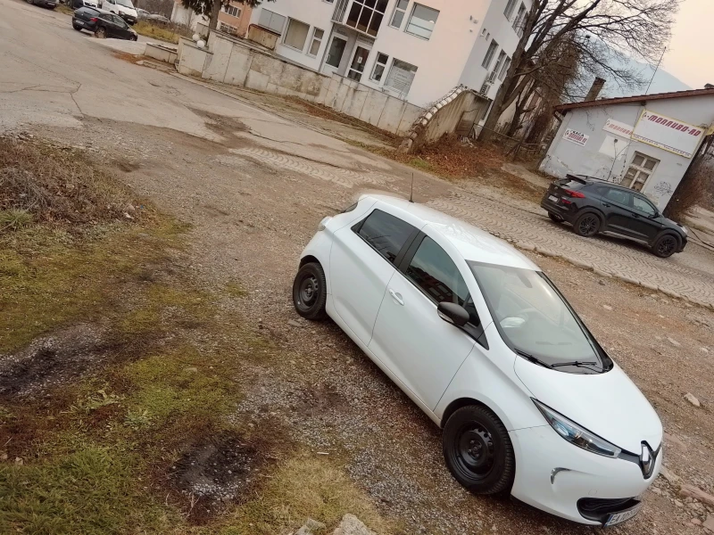 Renault Zoe R110 , снимка 10 - Автомобили и джипове - 48355949