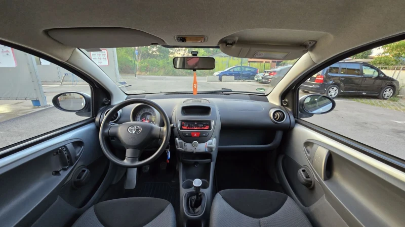 Toyota Aygo, снимка 10 - Автомобили и джипове - 52508023