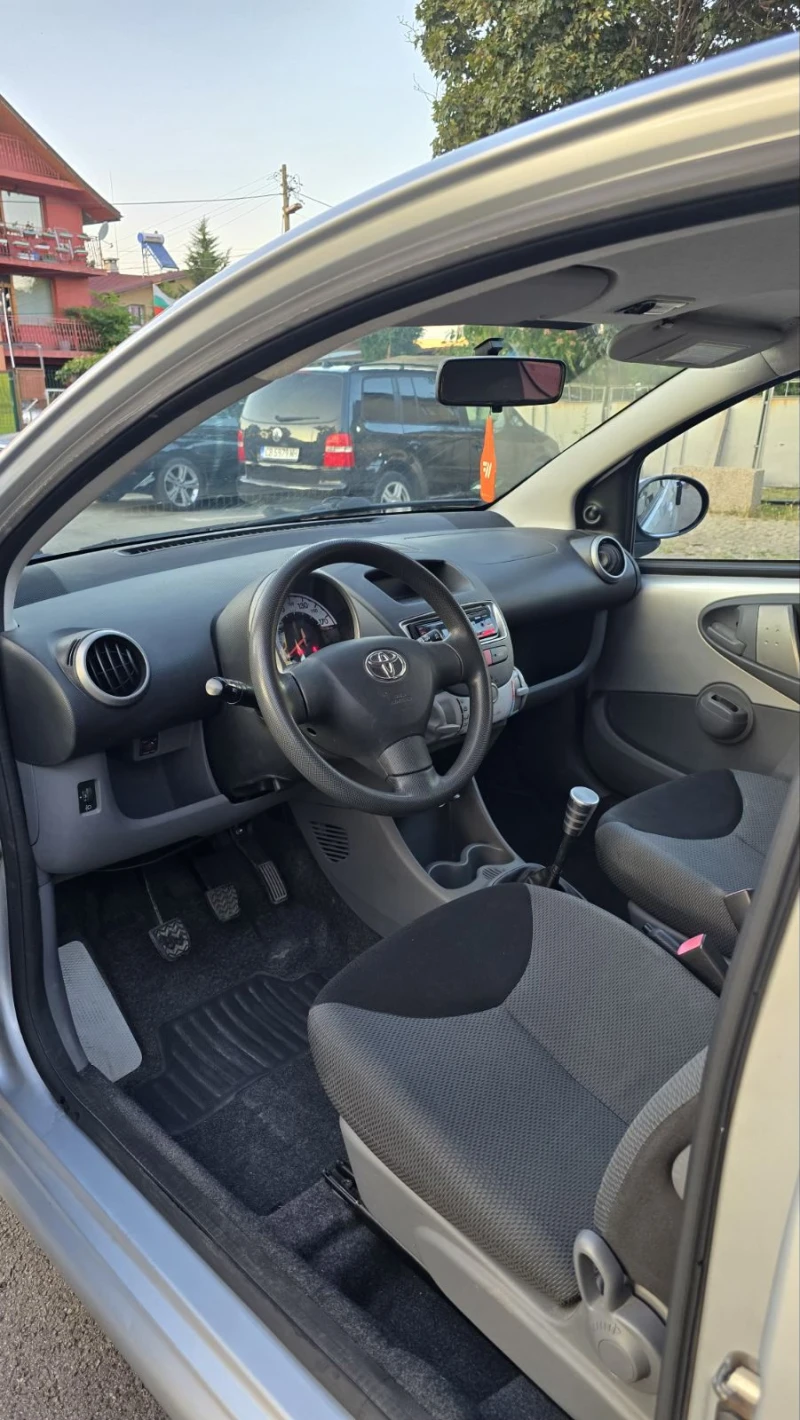 Toyota Aygo, снимка 8 - Автомобили и джипове - 52508023