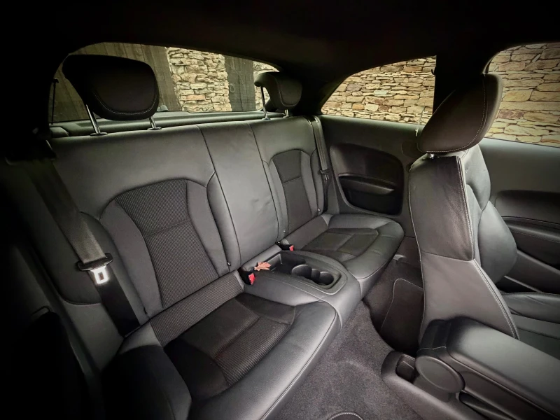 Audi A1 S-line 1.4T 185к.с. автомат, снимка 14 - Автомобили и джипове - 52435605