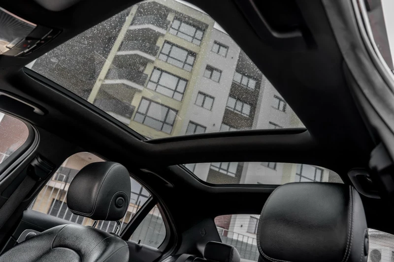 Mercedes-Benz C 220 CDI-AMG-PANORAMA-BURMESTER-AVANTGARDE-ПОДГРЕВ-TOP, снимка 8 - Автомобили и джипове - 52920964
