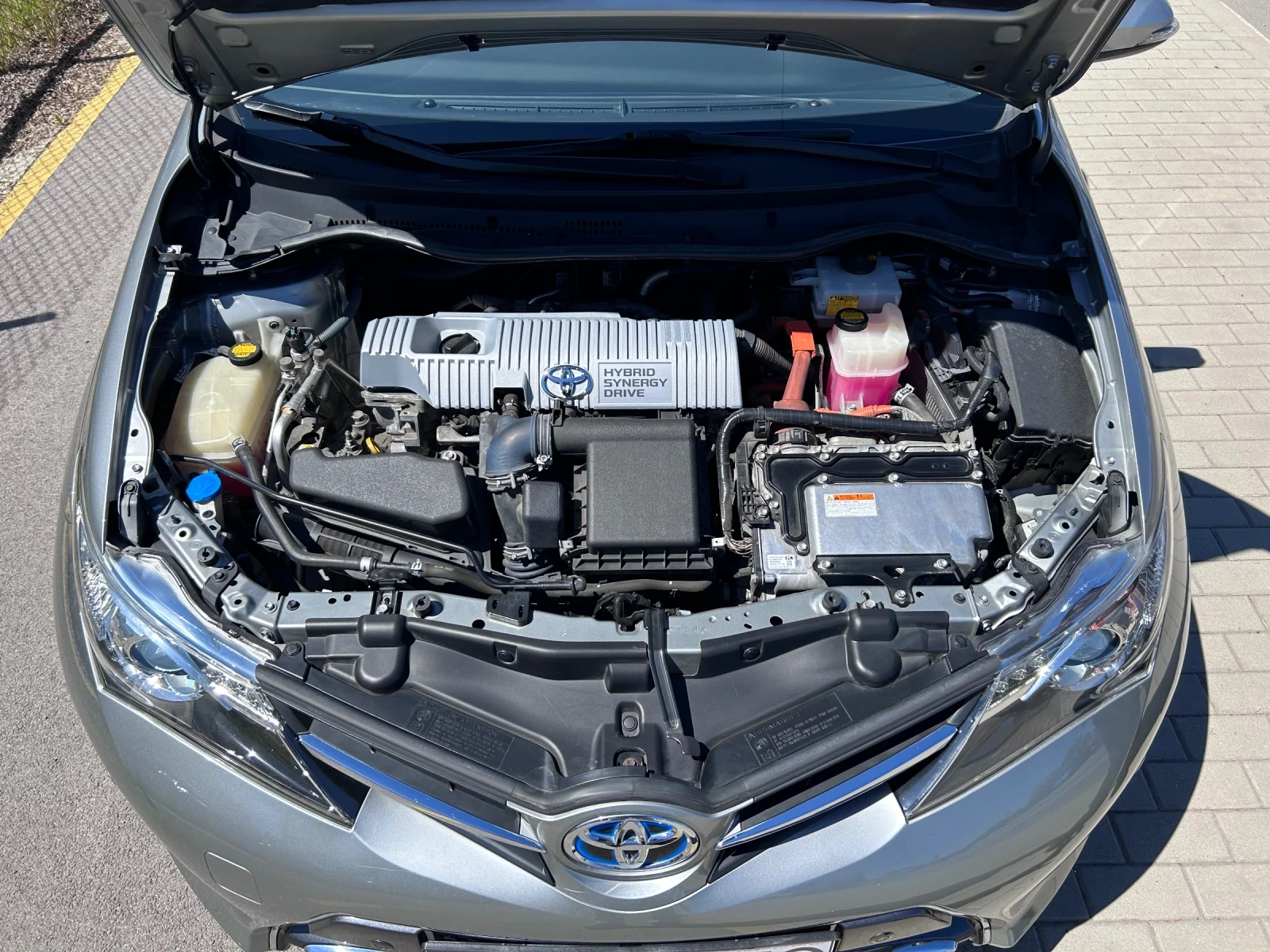Toyota Auris 1.8 HYBRID/NAVI/AUT/УНИКАТ 130хил.км!!! - изображение 7