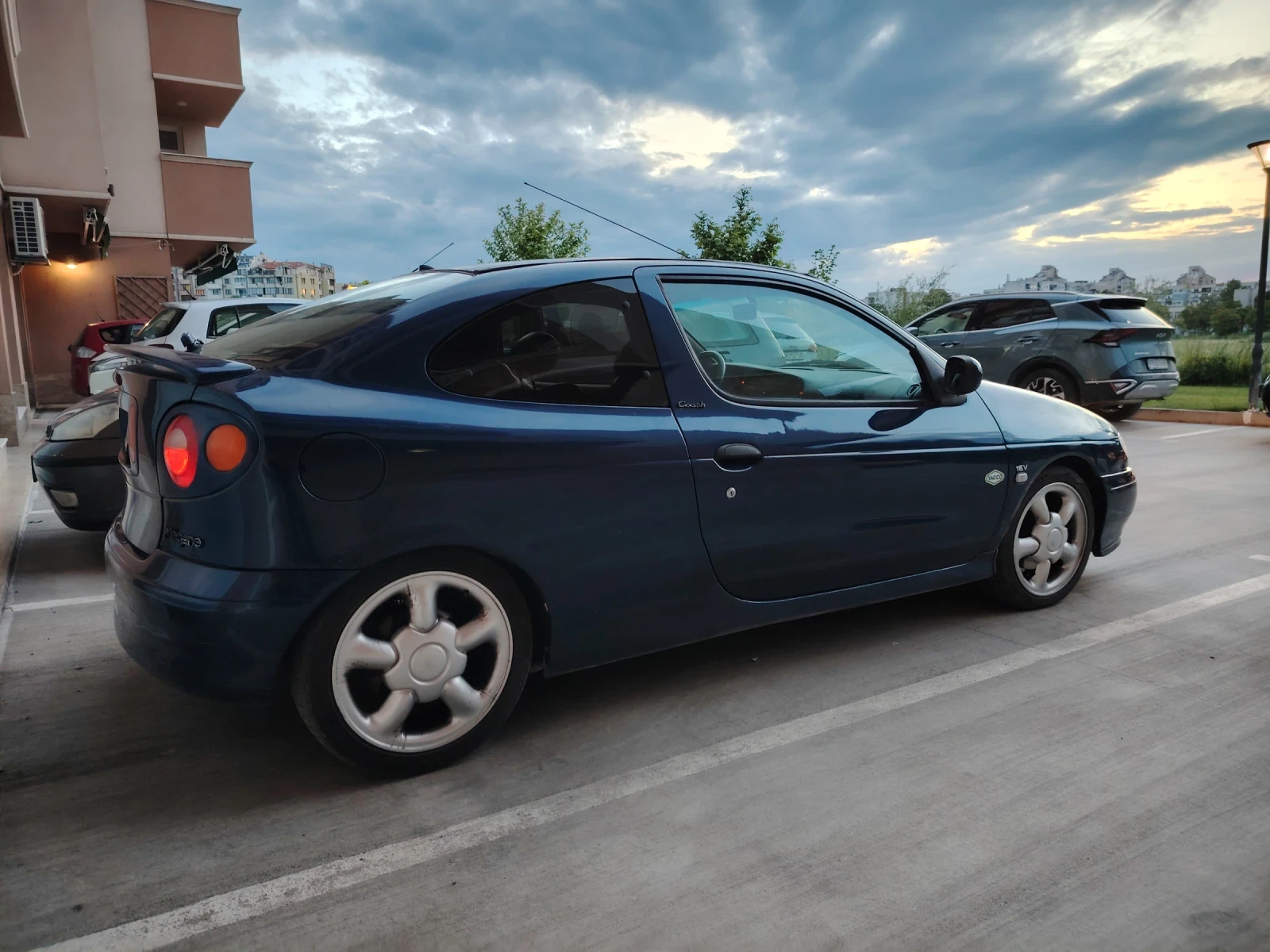 Renault Megane 2.0 16V - изображение 4