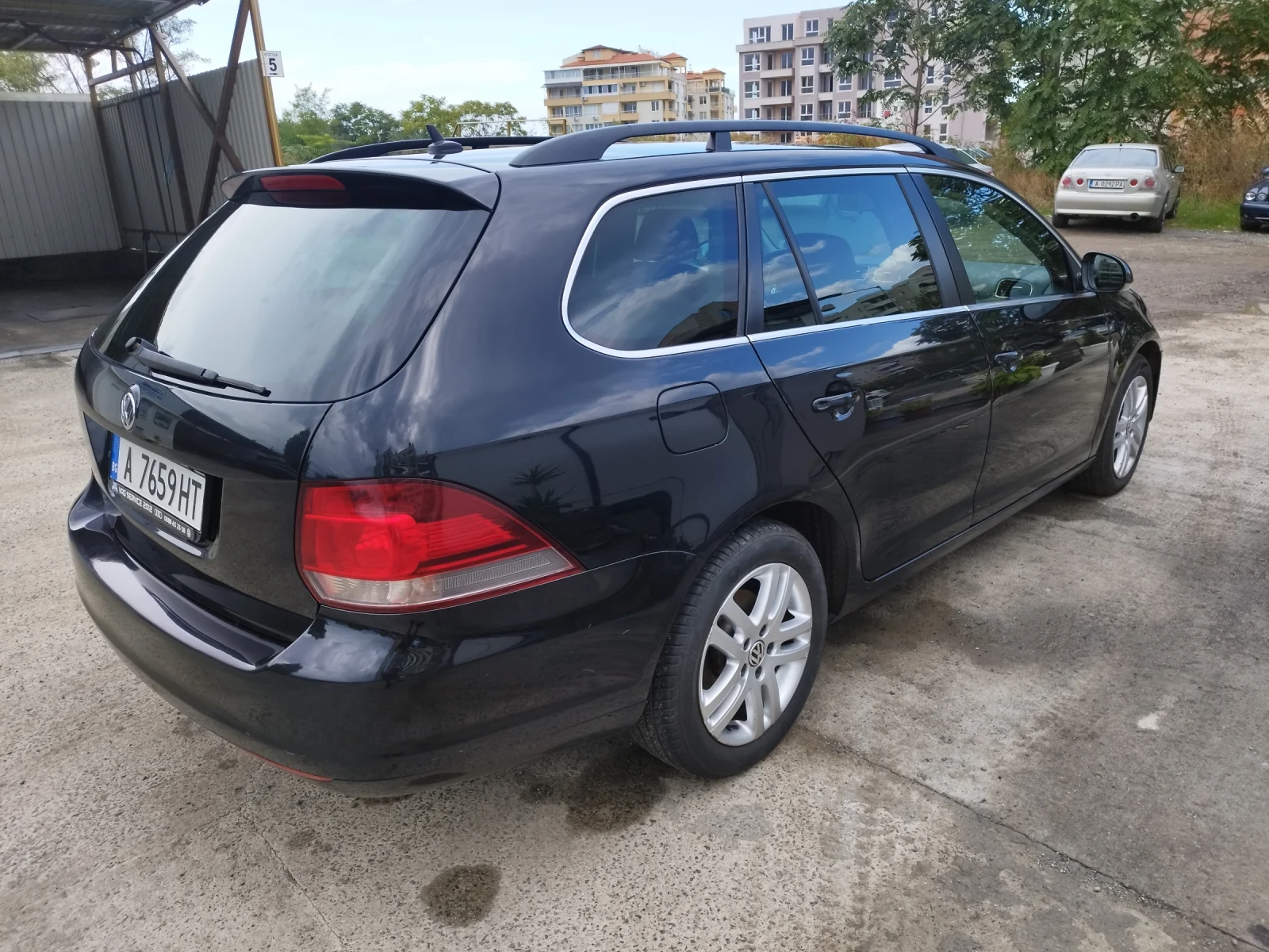VW Golf Variant 1.6 TDI - изображение 4