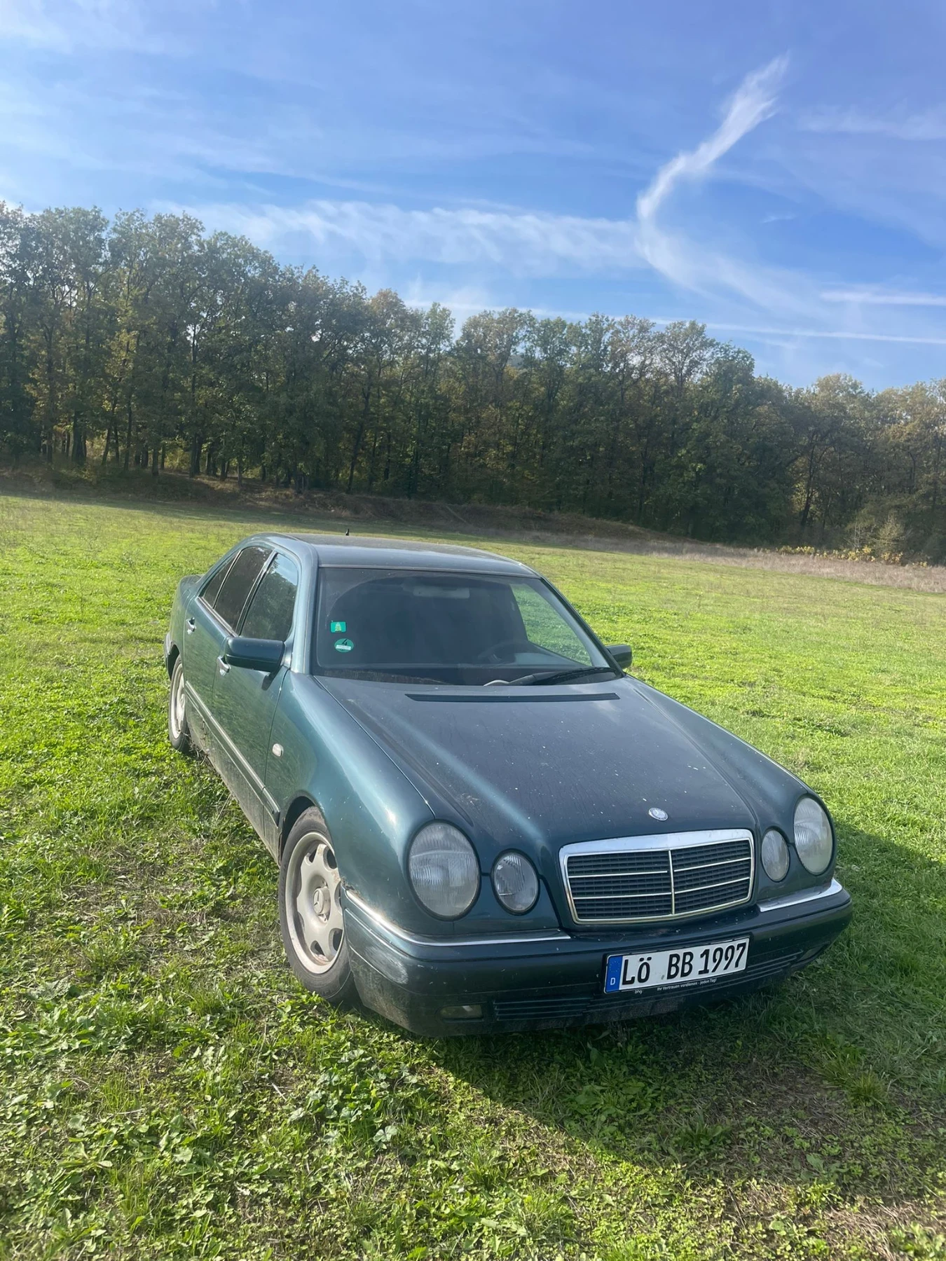 Mercedes-Benz E 220  - изображение 2