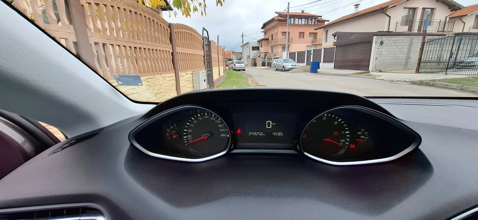 Peugeot 308  - изображение 10