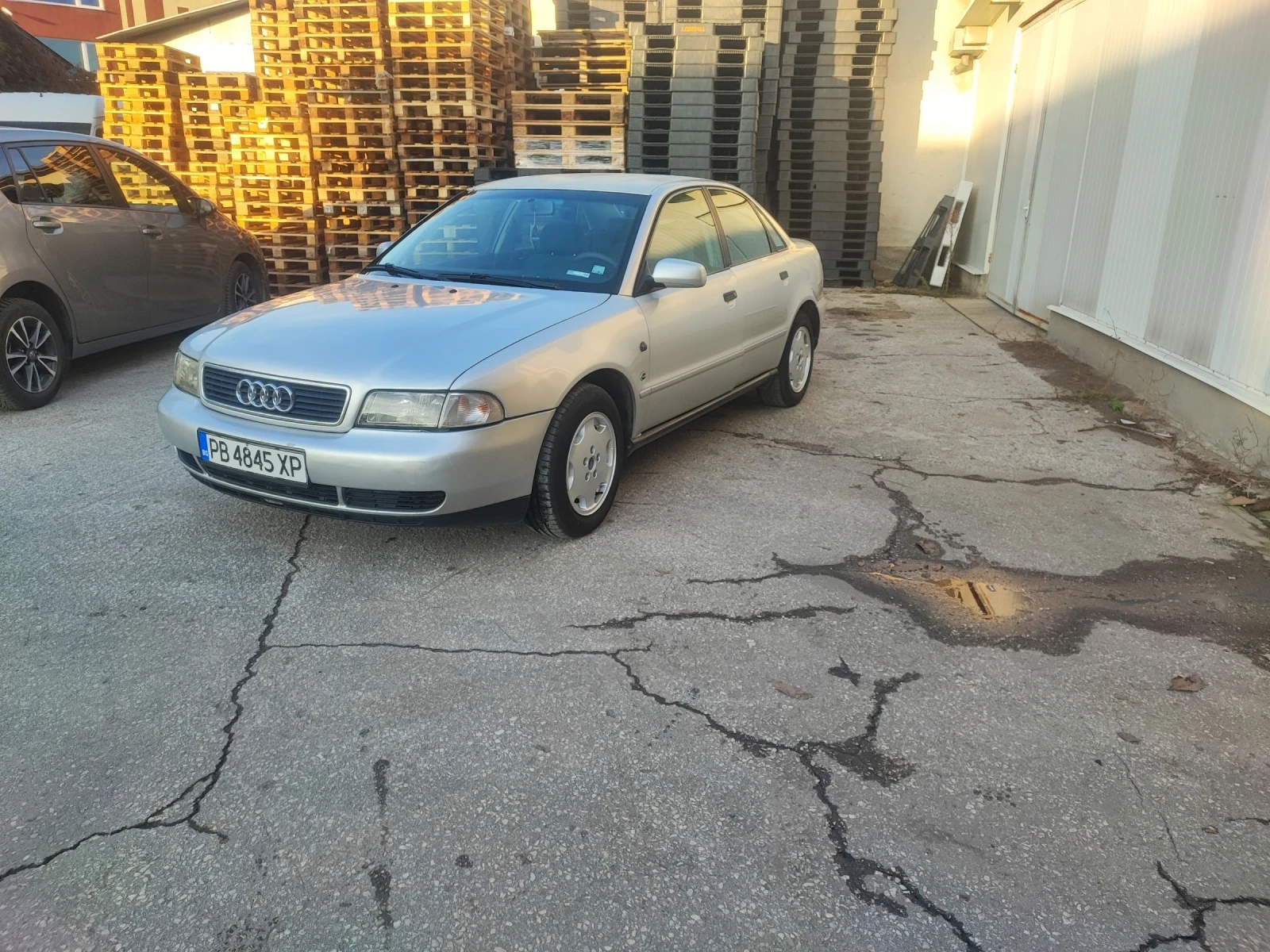 Audi A4 B5 - изображение 2