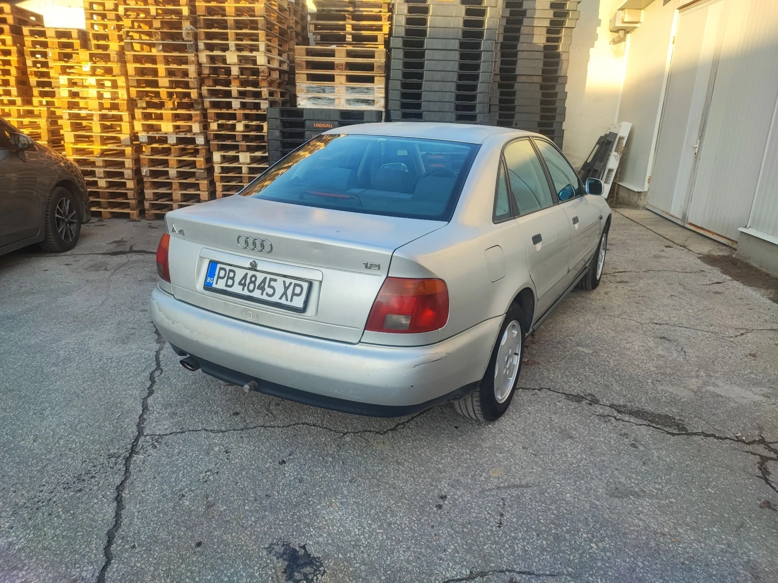 Audi A4 B5 - изображение 4
