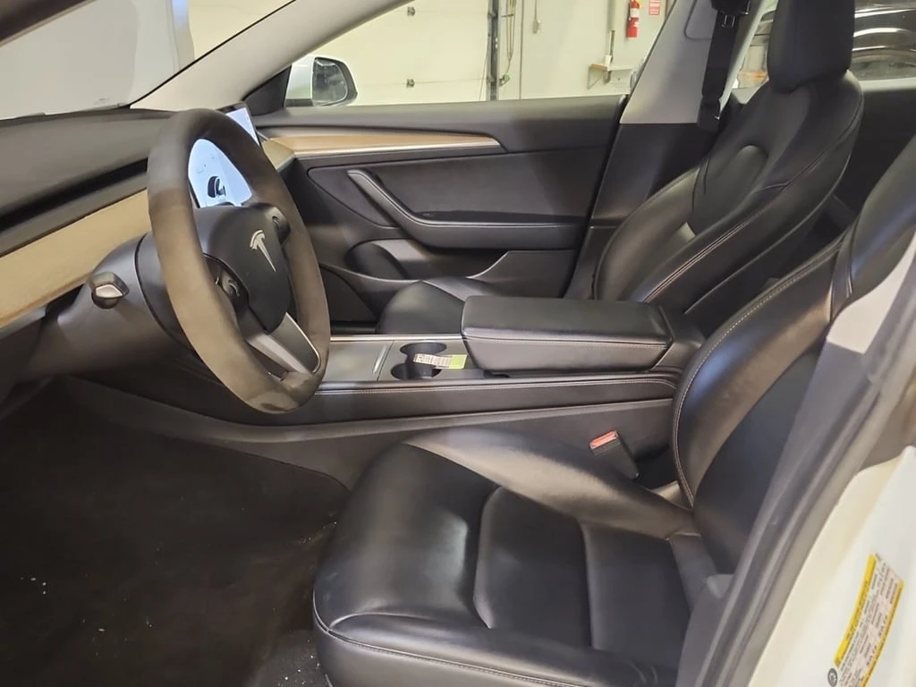 Tesla Model 3 * STANDARD RANGE * CARFAX * ��� ������������ ����� | Mobile.bg � ����������� 5