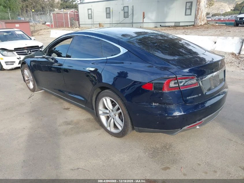 Tesla Model S P85 - изображение 4