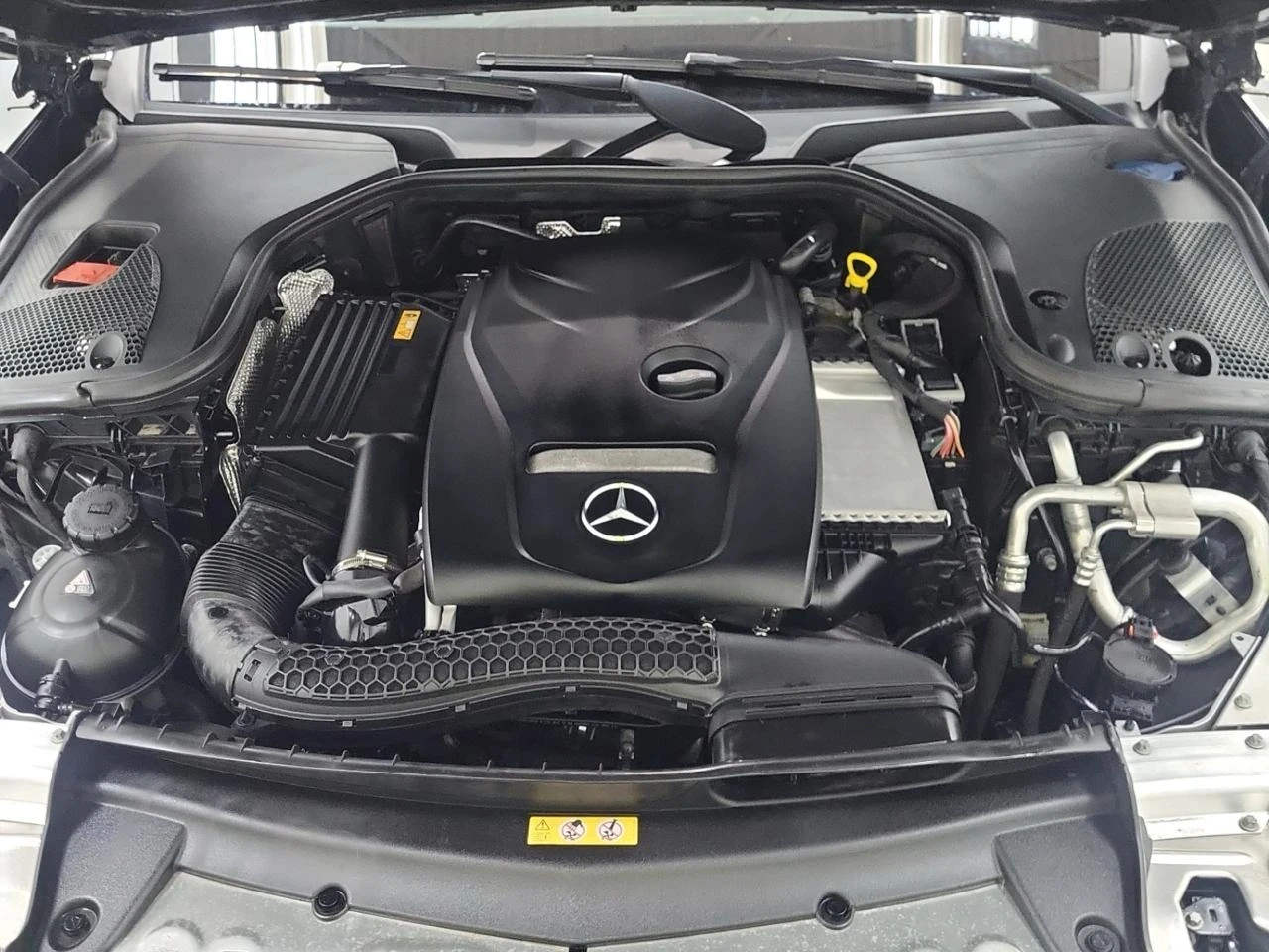 Mercedes-Benz E 300 С РЕГИСТРАЦИЯ & АВТО КРЕДИТ - изображение 6