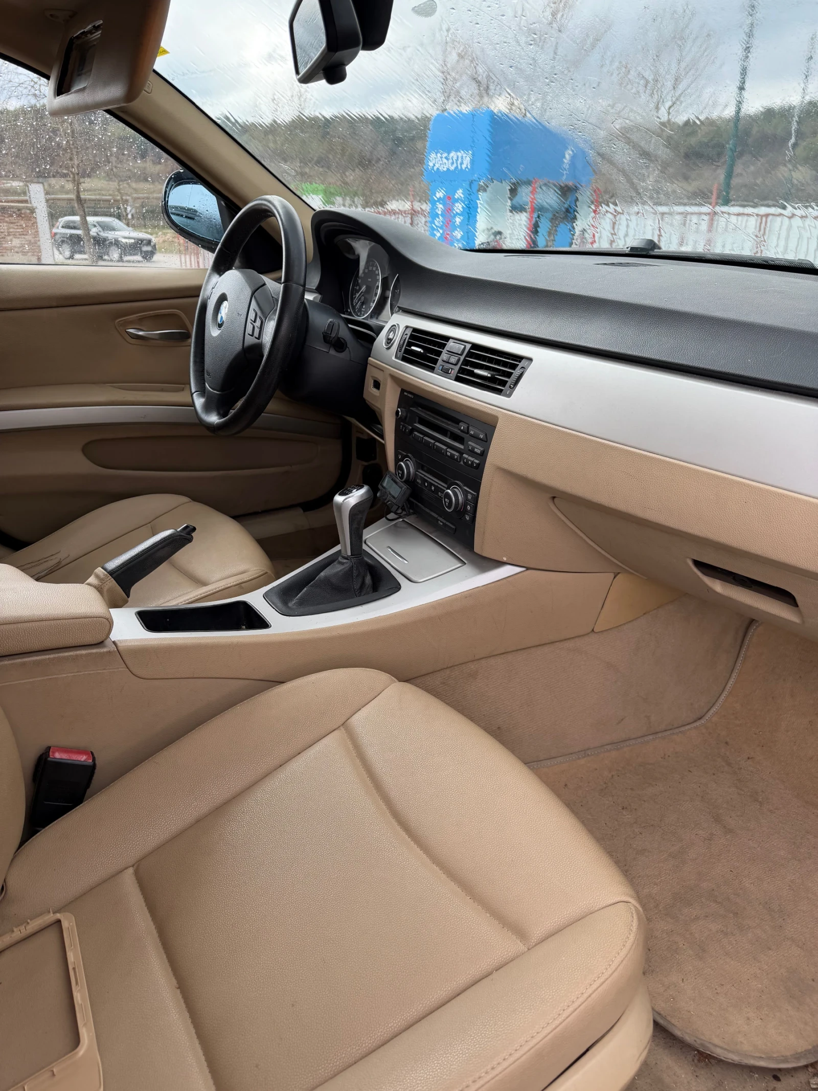 BMW 320, снимка 10 - Автомобили и джипове - 53941269