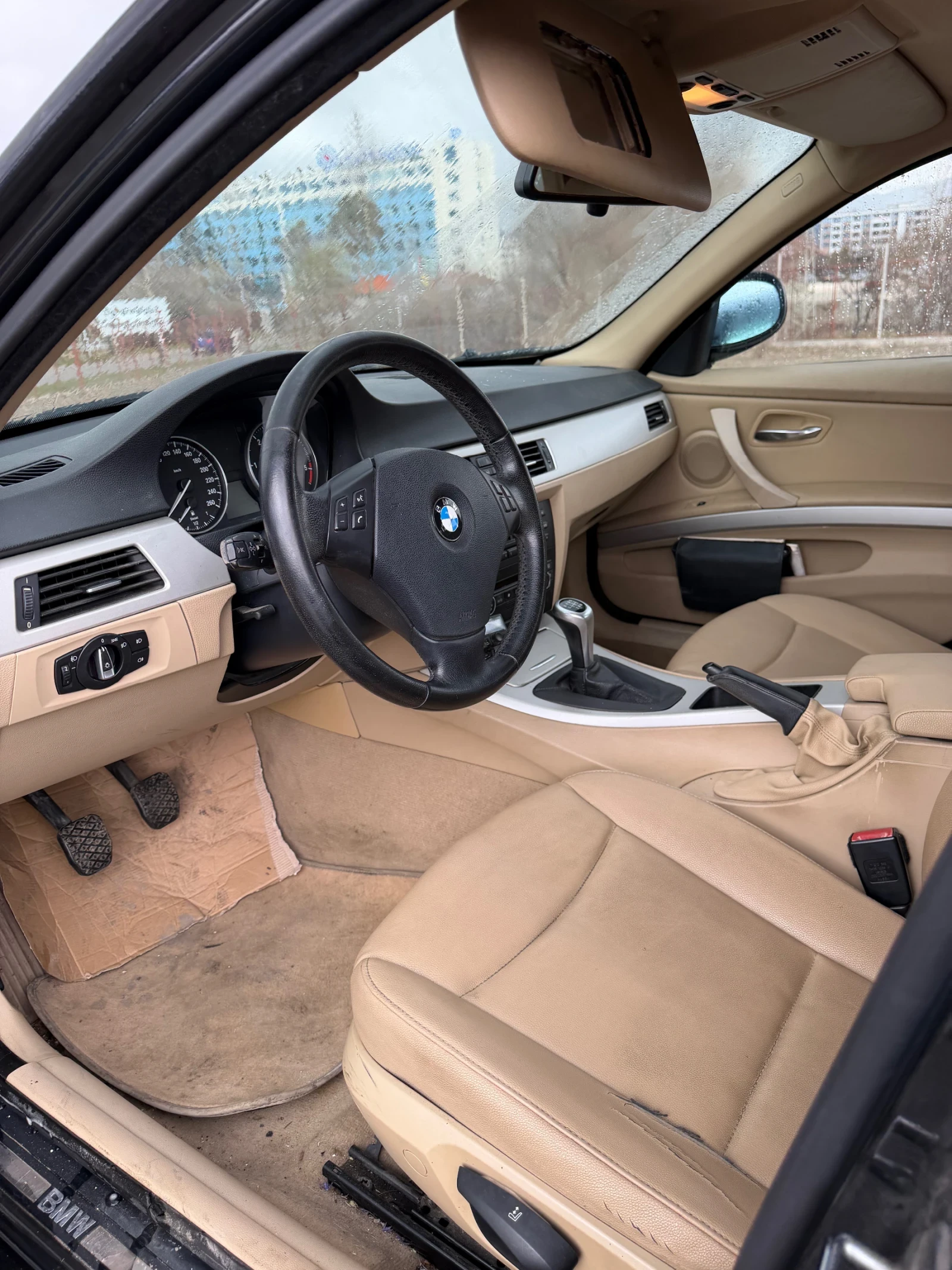 BMW 320, снимка 9 - Автомобили и джипове - 53941269