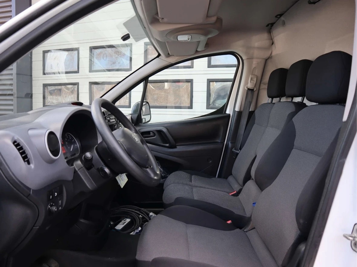 Peugeot Partner, снимка 5 - Автомобили и джипове - 54033415