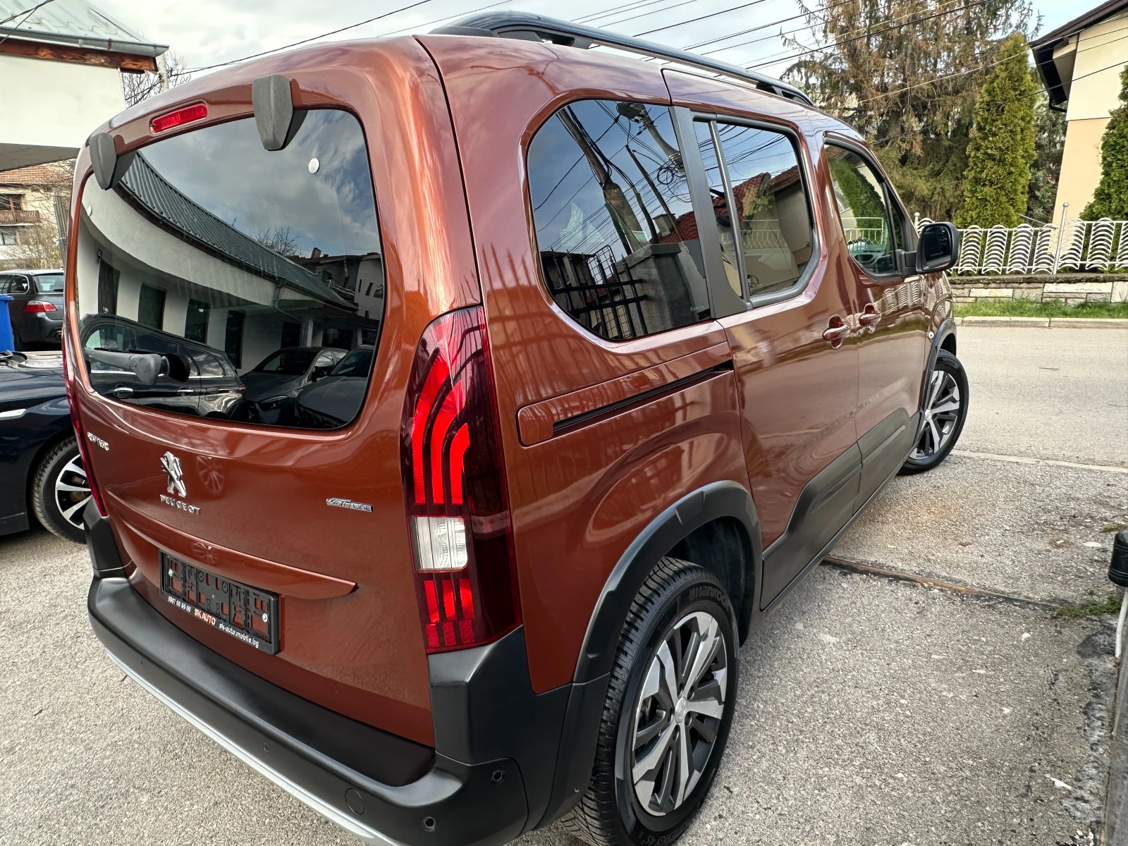 Peugeot Rifter 1.5D-GTline-LED-NAVI-PDC-EURO6B-KLIMATRON-130000km, снимка 6 - Автомобили и джипове - 54203469