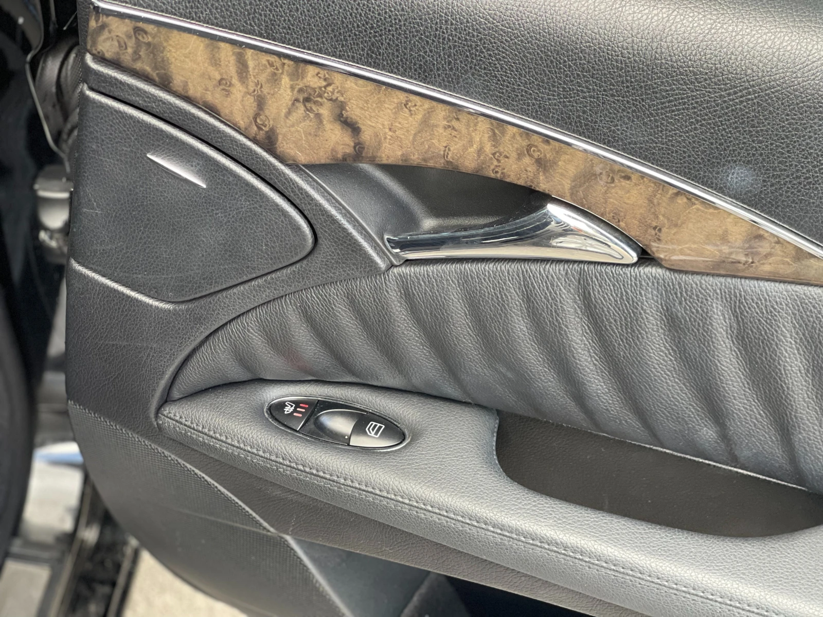 Mercedes-Benz E 320 CDi Avantgarde Facelift, снимка 9 - Автомобили и джипове - 54378800