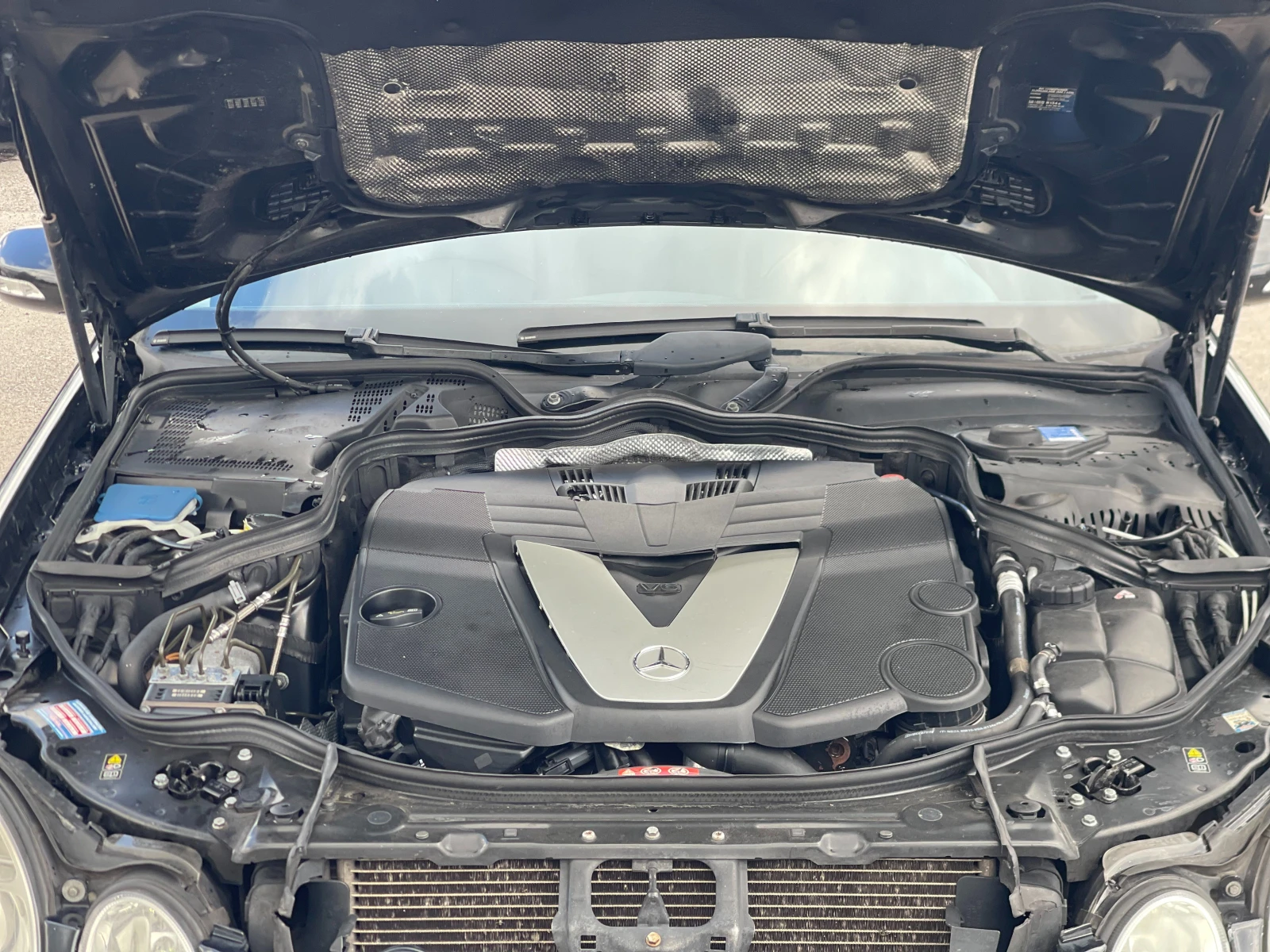 Mercedes-Benz E 320 CDi Avantgarde Facelift, снимка 17 - Автомобили и джипове - 54378800