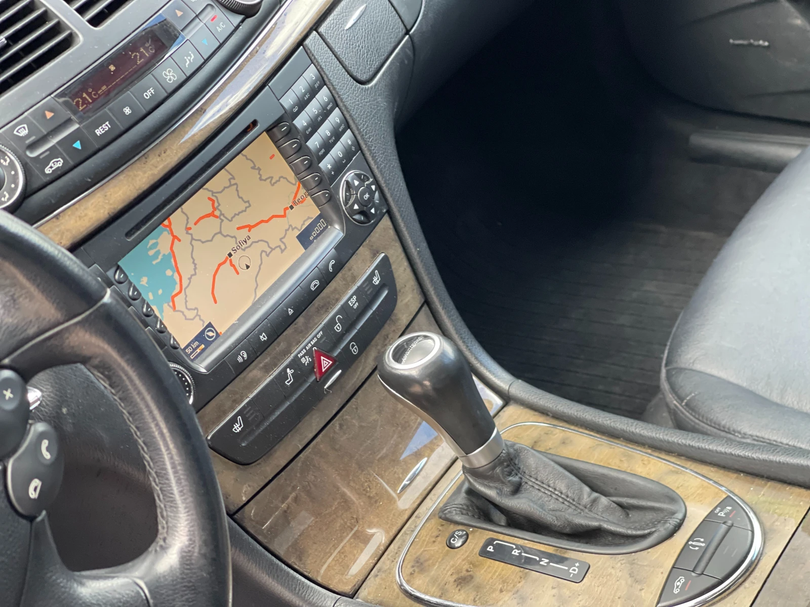 Mercedes-Benz E 320 CDi Avantgarde Facelift, снимка 15 - Автомобили и джипове - 54378800